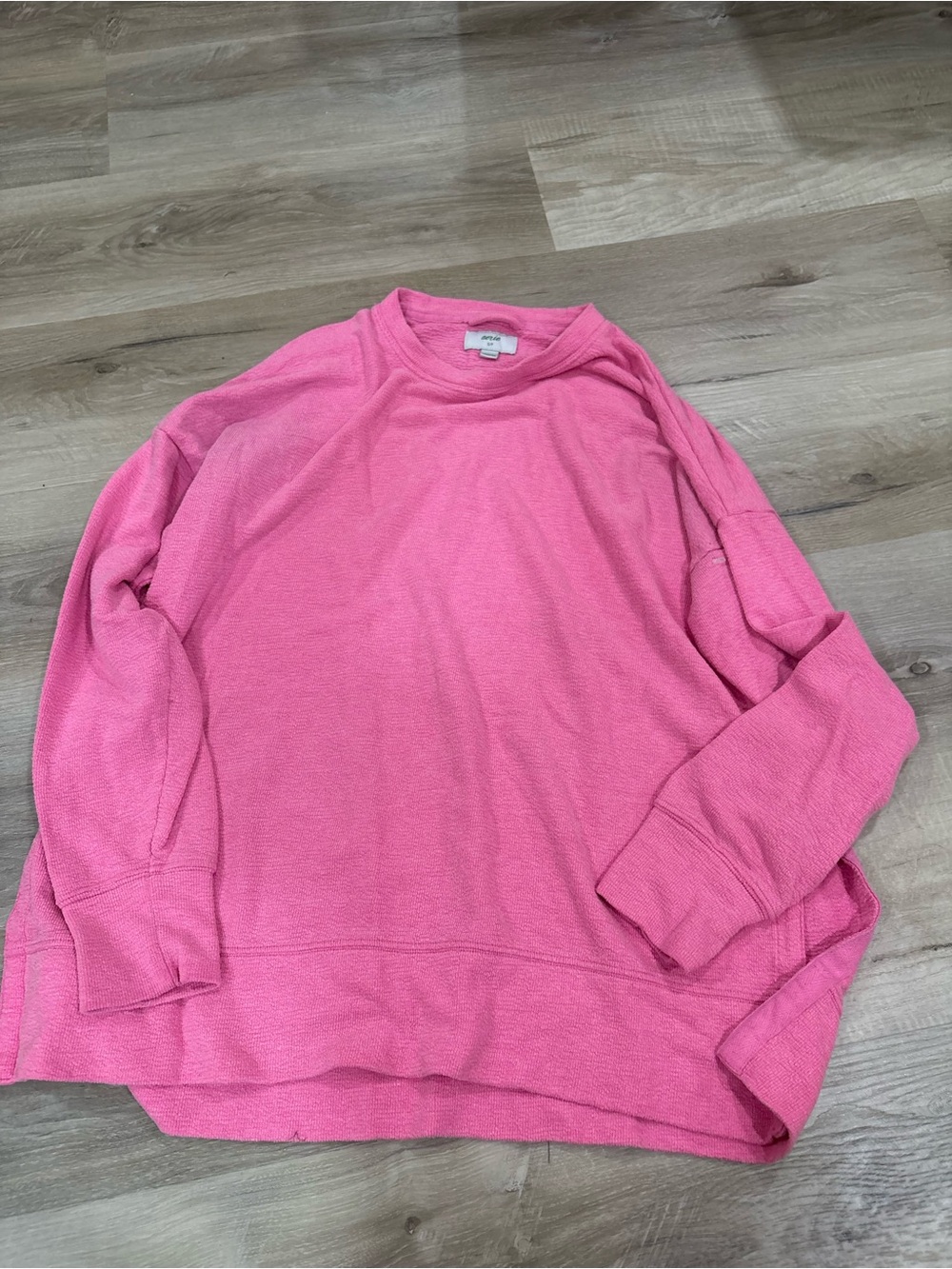 Aerie Pullover Sweater and shorts